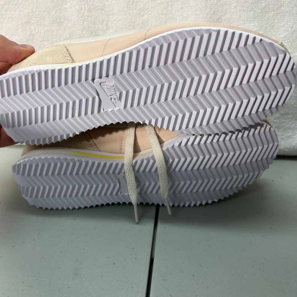 Nike Womens Size 8 Pink Cortez FL1 Alabaster Soft Athletic Shoes - Picture 6 of 8